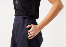 Load image into Gallery viewer, Wide Cropped Trouser in Navy - thangtv01737 (4517955076155)