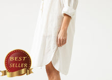 Load image into Gallery viewer, Pleated Sleeve Tunic in White - thangtv01737 (4517932728379)