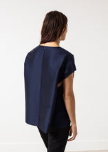 Load image into Gallery viewer, Tucked Sleeve Blouse in Navy - thangtv01737 (4517954158651)