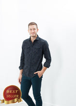 Load image into Gallery viewer, Western Arkansas Button-Up in Dark Hash Floral - thangtv01737 (4517888098363)