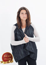 Load image into Gallery viewer, Quilted Mesh Waistcoat in Black/White - thangtv01737 (4517906448443)