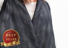 Load image into Gallery viewer, Quilted Mesh Waistcoat in Black/White - thangtv01737 (4517906448443)