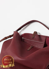Load image into Gallery viewer, Pretty Grooming Bag - thangtv01737 (4517944066107)