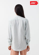 Load image into Gallery viewer, Classic Button Down - thangtv01737 (4517948358715)