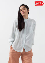 Load image into Gallery viewer, Classic Button Down - thangtv01737 (4517948358715)