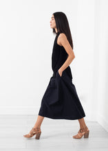 Load image into Gallery viewer, Curved Stripe Knit Tank - thangtv01737 (4518032965691)