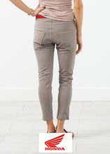 Load image into Gallery viewer, Belted Jeans - thangtv01737 (4518073991227)