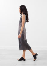Load image into Gallery viewer, Dial Dress - thangtv01737 (4518067044411)