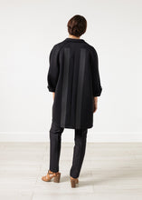 Load image into Gallery viewer, Neoprene Flower Coat in Black - thangtv01737 (4517953732667)
