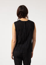 Load image into Gallery viewer, Zip Back Circle Blouse in Black - thangtv01737 (4517953503291)
