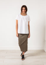 Load image into Gallery viewer, Pleat Back Blouse in White - thangtv01737 (4517954519099)
