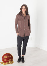 Load image into Gallery viewer, Sheen Button-Up in Red/Tan - thangtv01737 (4517931384891)
