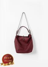 Load image into Gallery viewer, Pretty Grooming Bag - thangtv01737 (4517944066107)

