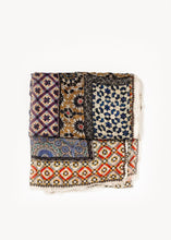 Load image into Gallery viewer, Compostella Scarf - thangtv01737 (4518004031547)
