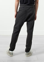 Load image into Gallery viewer, Ruven Pant in Drop Crotch - thangtv01737 (4517984337979)

