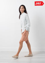 Load image into Gallery viewer, Classic Button Down - thangtv01737 (4517948358715)
