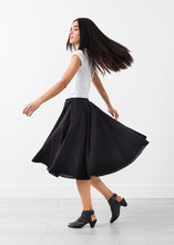 Load image into Gallery viewer, Releve Skirt - thangtv01737 (4518023036987)
