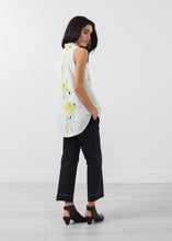 Load image into Gallery viewer, Sleeveless Tunic - thangtv01737 (4518043484219)

