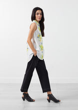 Load image into Gallery viewer, Sleeveless Tunic - thangtv01737 (4518043484219)
