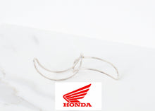 Load image into Gallery viewer, Bracelet 84 in Polished Silver - thangtv01737 (4517955567675)
