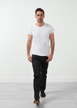Load image into Gallery viewer, Hibi T-Shirt - thangtv01737 (4517948031035)
