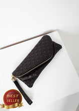 Load image into Gallery viewer, Roxanne Leather Clutch in Black - thangtv01737 (4517940133947)
