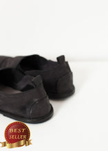 Load image into Gallery viewer, Low Chelsea Boot in Black - thangtv01737 (4517936300091)
