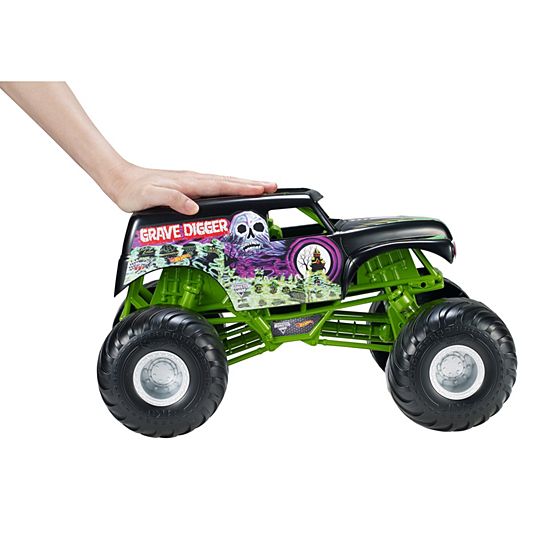 Hot Wheels Monster Jam Giant Grave Digger Truck (5041632673851)